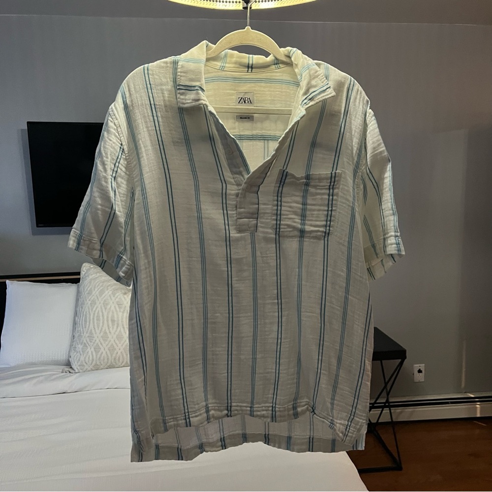 Zara short sleeve quarter button down dress shirt - Large